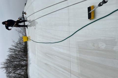 Cleaning the roof